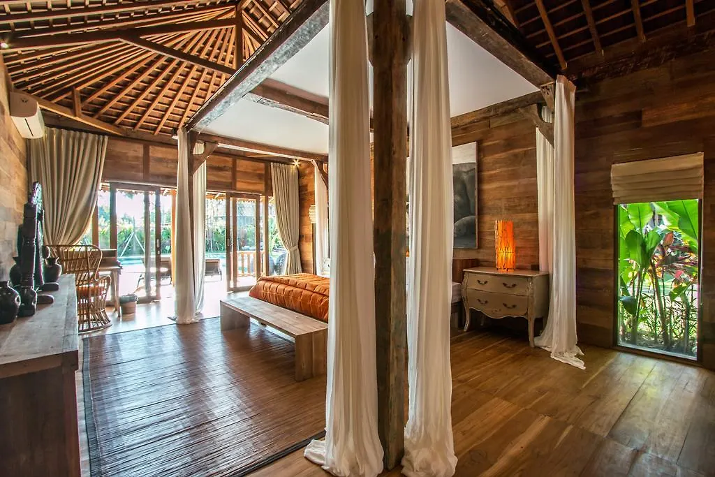 Marika Sawah Villa Seminyak   Seminyak (Bali)