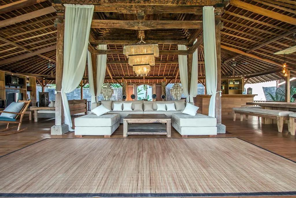 Marika Sawah Villa Seminyak  Seminyak (Bali)